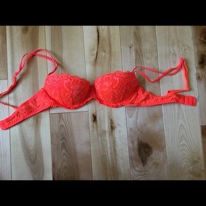 Victoria’s Secret push-up bra